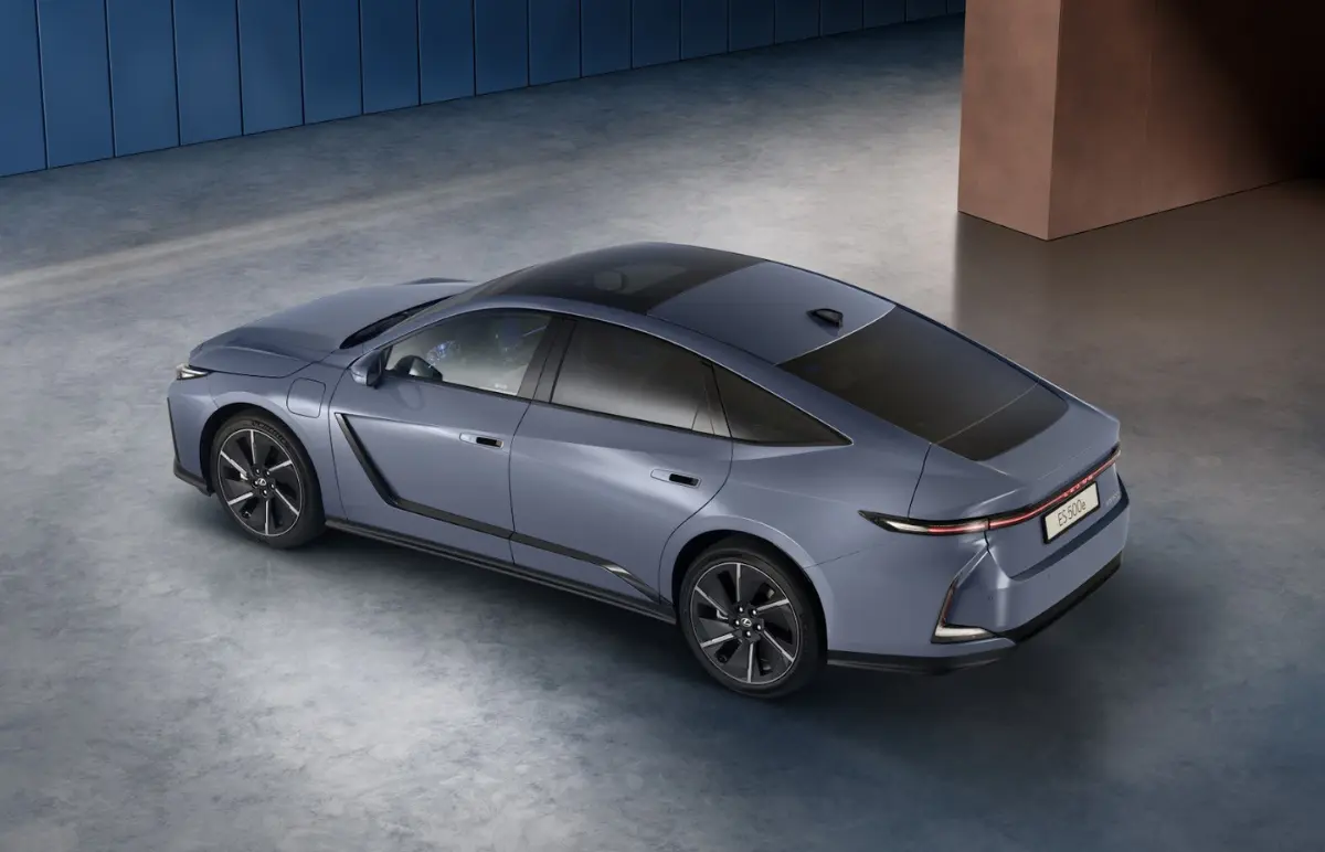 Lexus ES 500e launch price in India